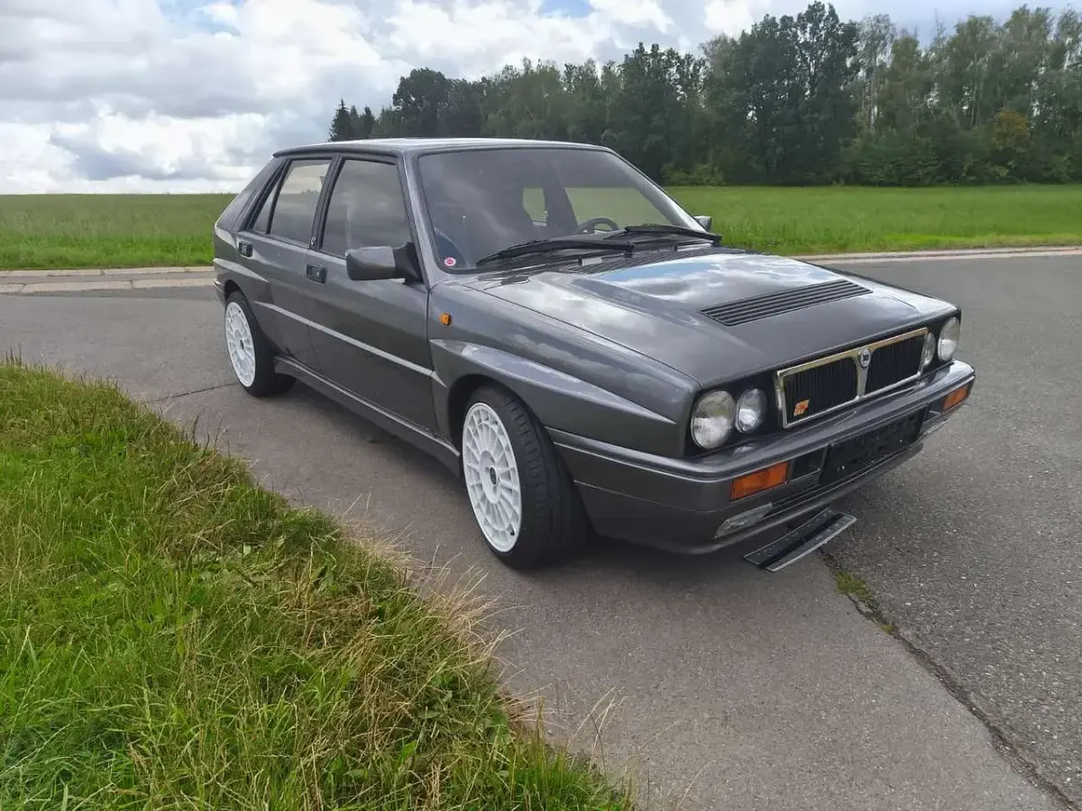 Gebraucht Lancia Delta 181 PS (133 kW) 1988 Grau Kleinwagen