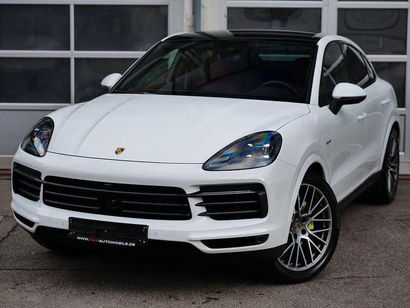 Weiß Gebraucht 2022 Porsche Cayenne Platinum Edition SUV | 77.800 € (Fairer Preis) - Bild 1/4