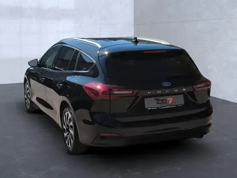 Gebraucht Ford Focus Titanium 125 PS (91 kW) 2024 Obsidianschwarz (metallic) Kombi