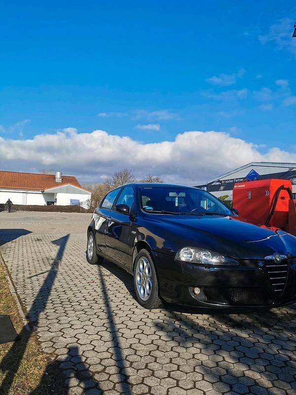 Gebraucht Alfa Romeo 147 150 PS (110 kW) 2006 Schwarz Kleinwagen