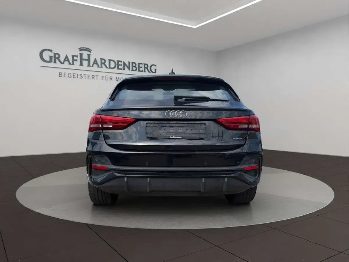 Gebraucht Audi Q3 Sportback S-Line 200 PS (147 kW) 2022 Schwarz SUV