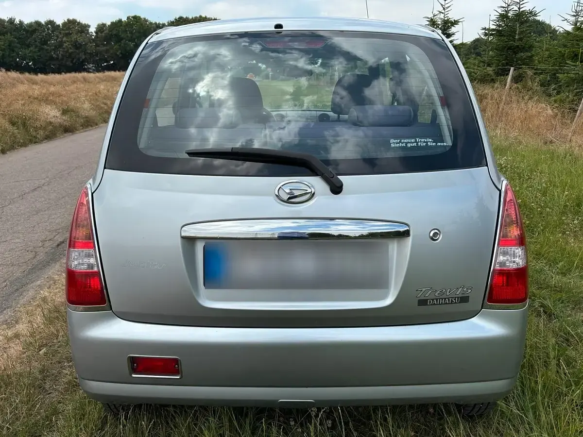 Gebraucht Daihatsu Trevis 50 PS (36 kW) 2007 Silber Kleinwagen