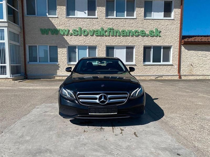 Gebraucht Mercedes E200 160 PS (117 kW) 2020 Limousine