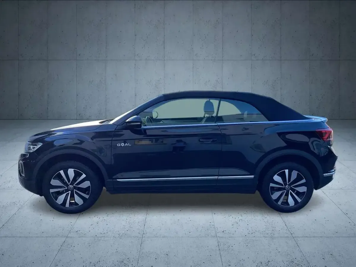 Gebraucht VW T-Roc Cabriolet Goal 116 PS (85 kW) 2025 Deep black perleffekt schwarz Cabrio