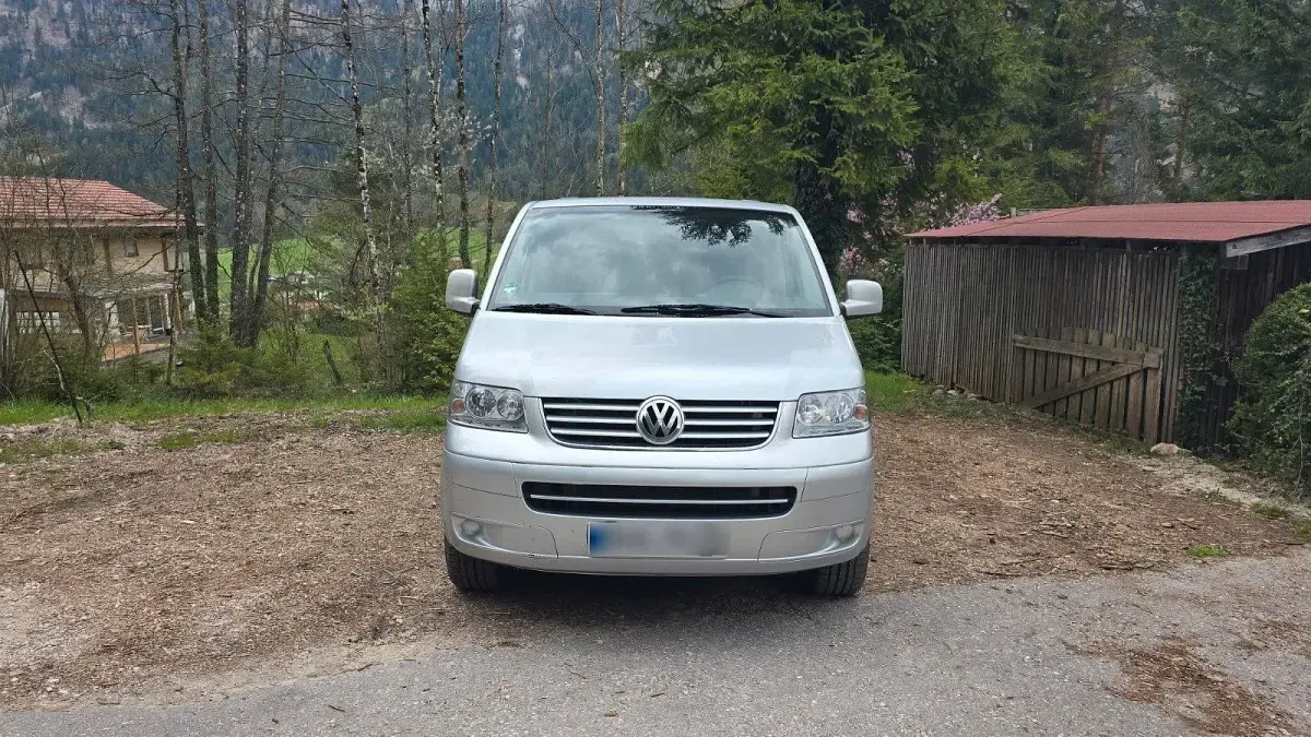 Gebraucht VW Multivan 131 PS (96 kW) 2005 Silber Van / Kleinbus
