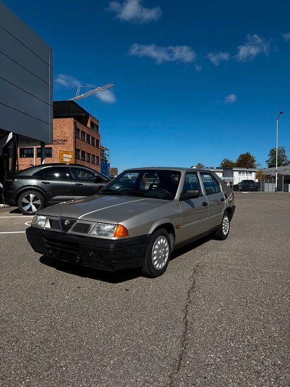 Gebraucht 1991 Alfa Romeo 33 Limousine | 8.990 € - Bild 1/4