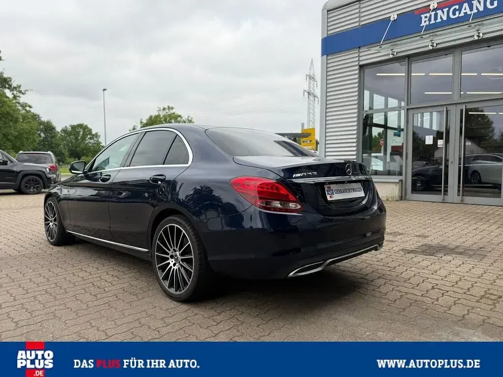 Gebraucht Mercedes C200 AMG line 136 PS (100 kW) 2018 Blau Limousine
