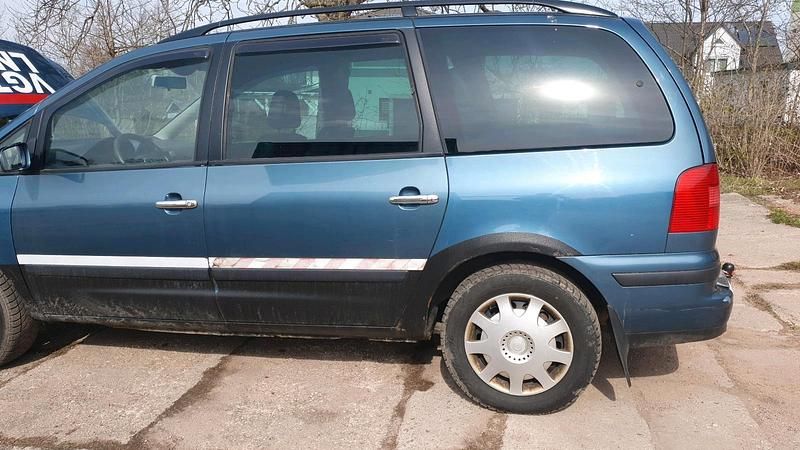 Gebraucht VW Sharan 141 PS (103 kW) 2003 Blau Van / Kleinbus