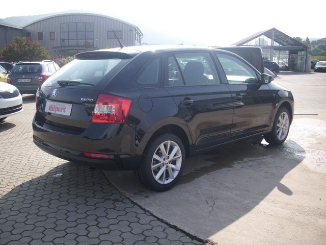 Gebraucht Skoda Rapid Ambition 86 PS (63 kW) 2013 Schwarz metallic Kombi
