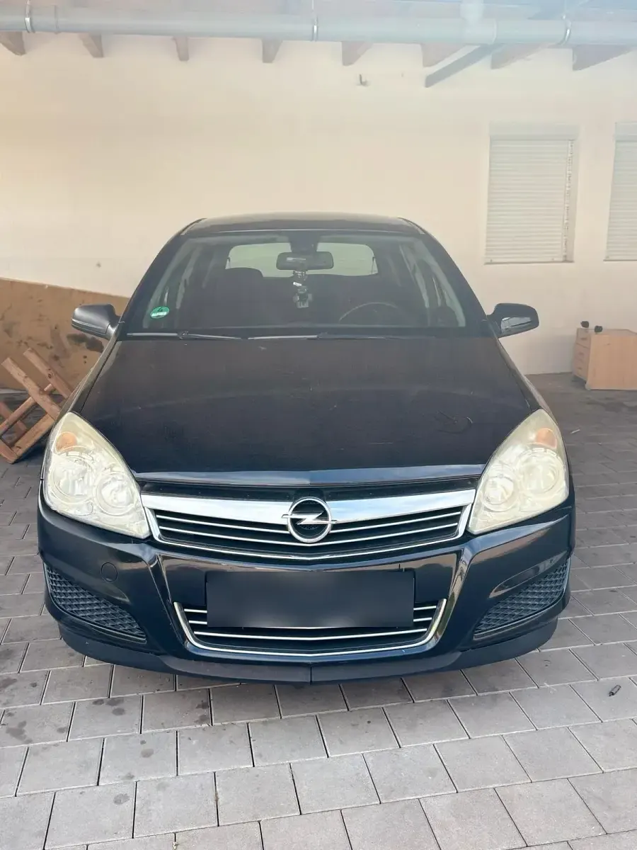 Gebraucht Opel Astra 80 PS (58 kW) 2007 Schwarz Kleinwagen