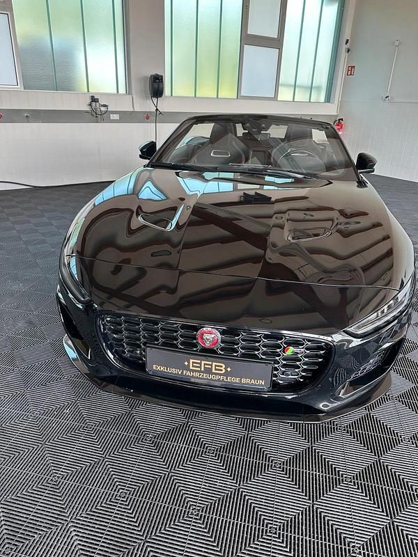 Gebraucht Jaguar F-Type 575 PS (422 kW) 2022 Schwarz Cabrio