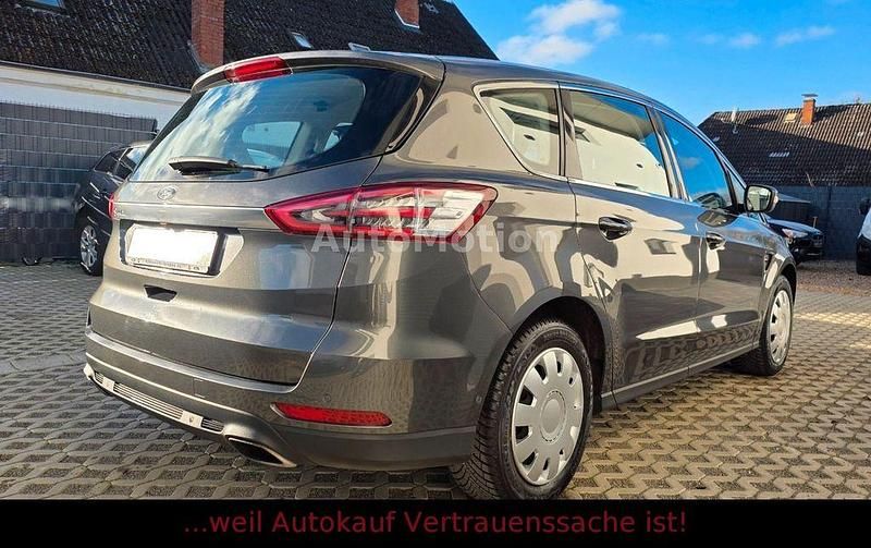 Gebraucht Ford S-MAX Titanium 190 PS (139 kW) 2018 Magneticgrau Van / Kleinbus