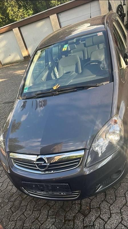 Grau Gebraucht 2012 Opel Zafira Kombi | 3.500 € (Fairer Preis) - Bild 1/4