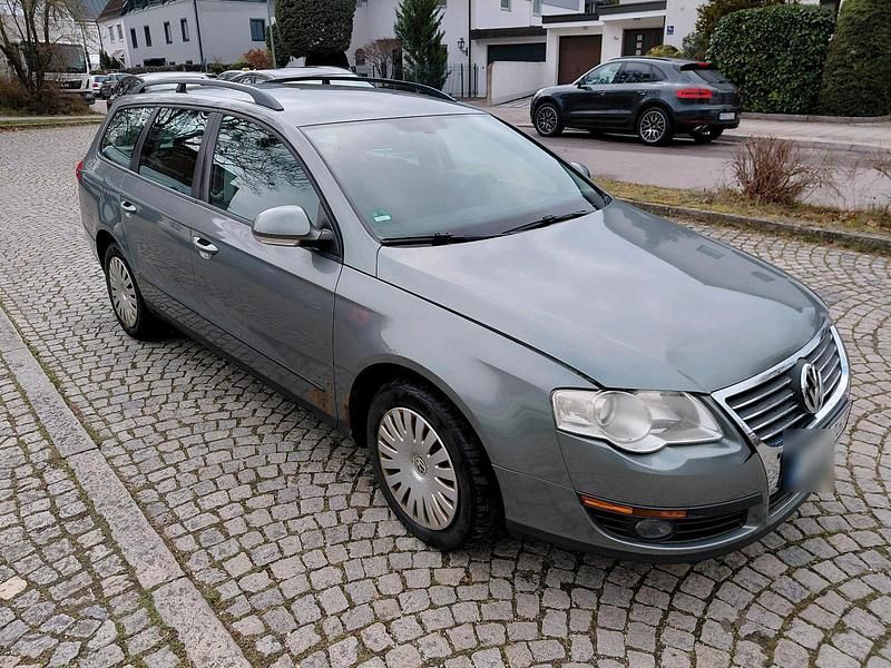 Gebraucht VW Passat 123 PS (90 kW) 2009 Grau Kombi