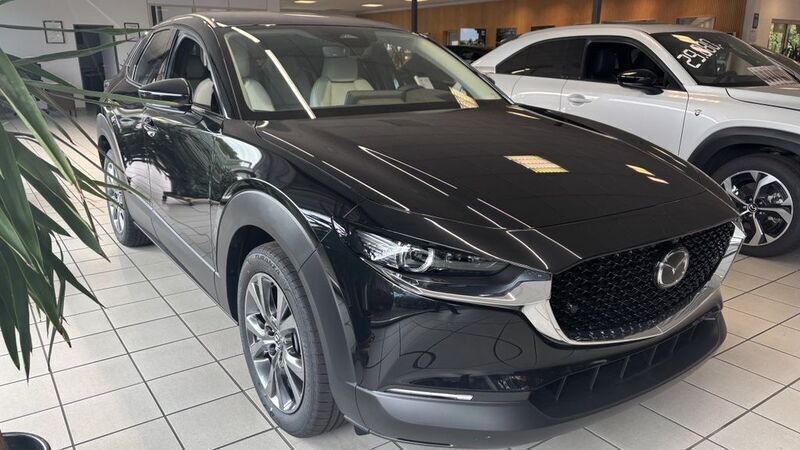 Jet black Neu 2025 Mazda CX-30 Takumi-Line SUV | 34.955 € - Bild 1/4