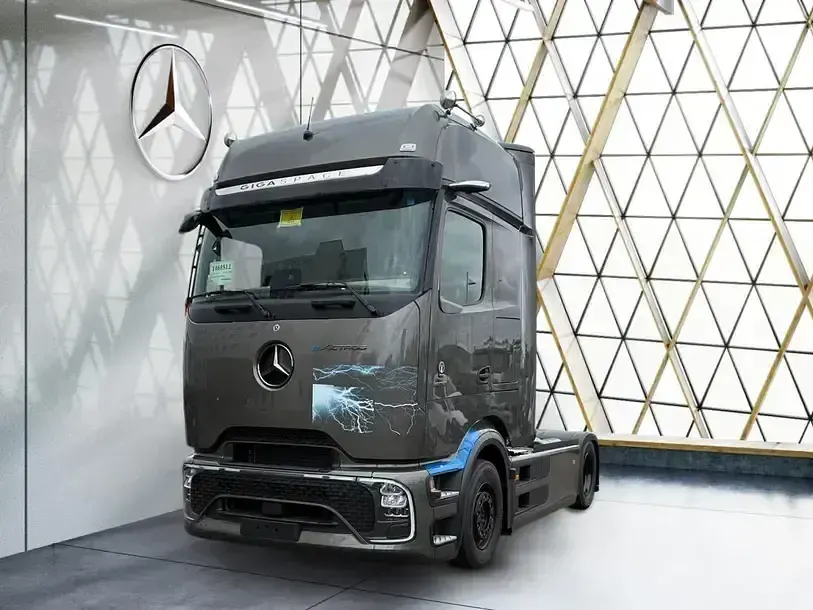 Gebraucht Mercedes 600 2025 Grau