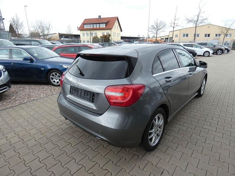 Gebraucht Mercedes A220 170 PS (125 kW) 2013 Grau Limousine