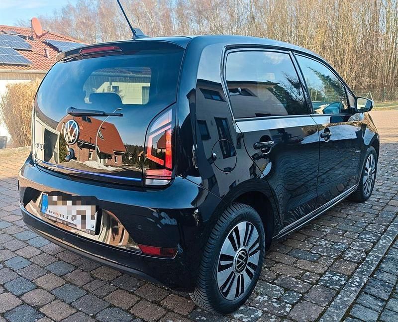 Gebraucht VW e-up! Style 61 kW (83 PS) 2020 Schwarz Kleinwagen