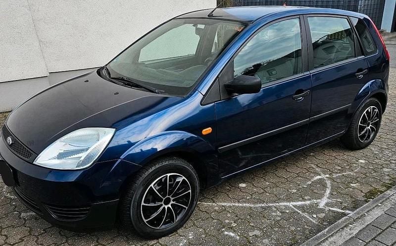 Gebraucht Ford Fiesta 80 PS (58 kW) 2003 Blau Kleinwagen