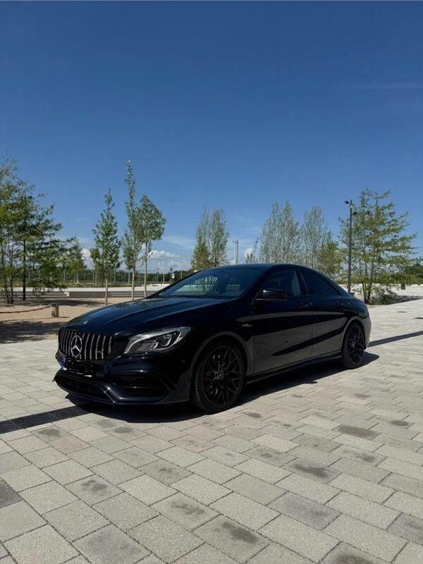 Schwarz Gebraucht 2017 Mercedes CLA45 AMG AMG Coupé | 32.000 € (Fairer Preis) - Bild 1/4
