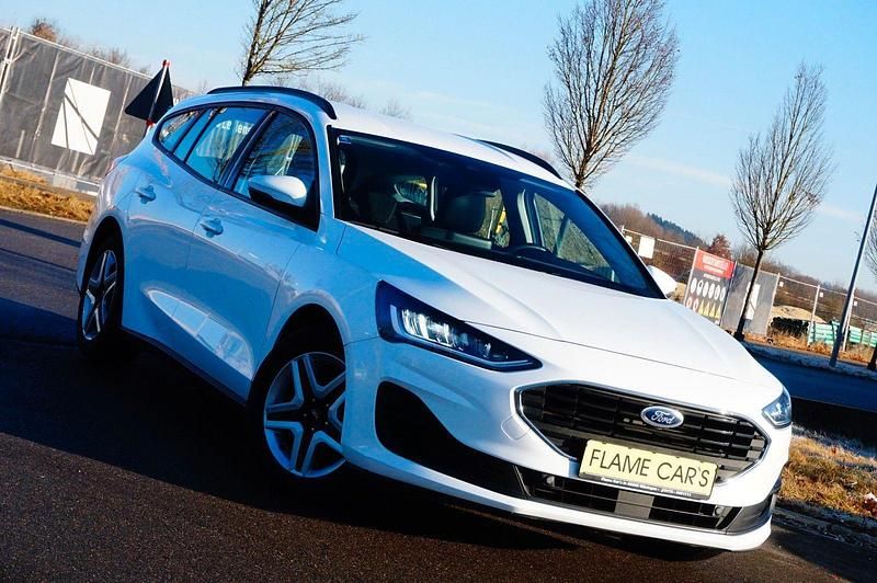 Gebraucht Ford Focus Cool & Connect 140 PS (102 kW) 2022 Weiß Kombi