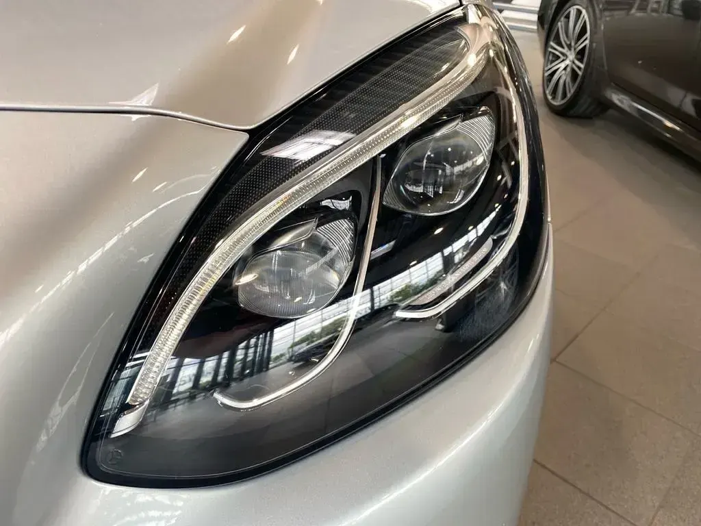 Gebraucht Mercedes SLC180 AMG 156 PS (114 kW) 2019 Silber Cabrio