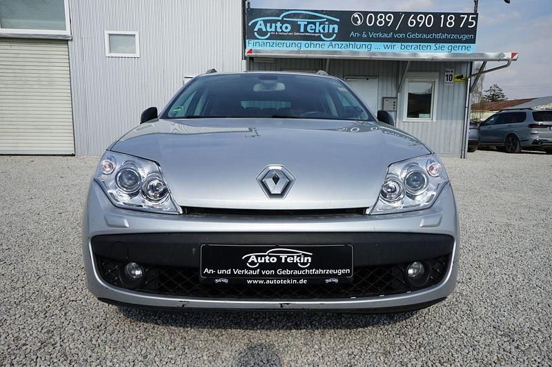 Gebraucht Renault Laguna III Dynamique 150 PS (110 kW) 2009 Grau Kombi