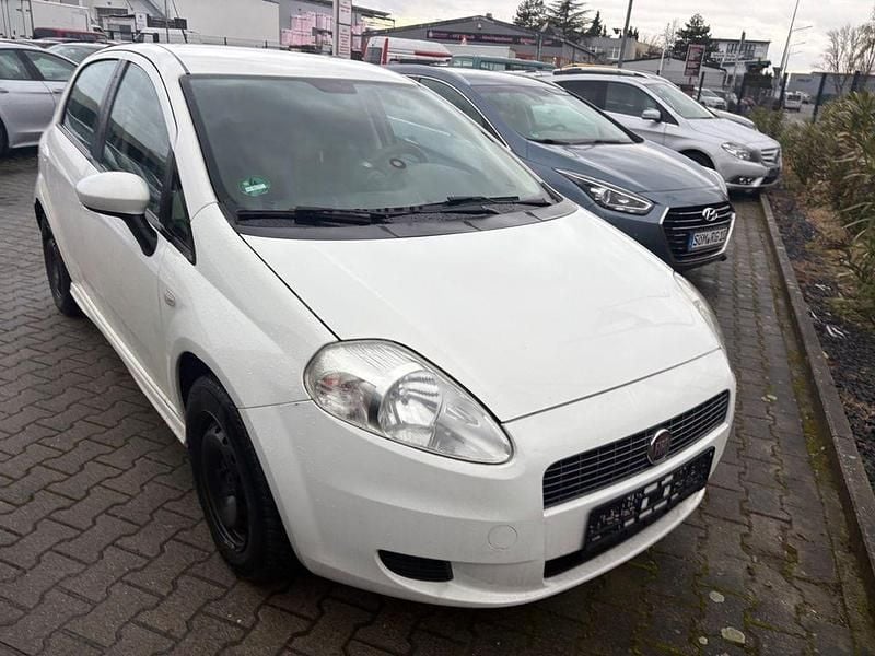 Gebraucht Fiat Grande Punto 77 PS (56 kW) 2009 Weiß Kleinwagen