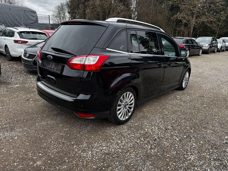Gebraucht Ford Grand C-Max Titanium 116 PS (85 kW) 2011 Van / Kleinbus