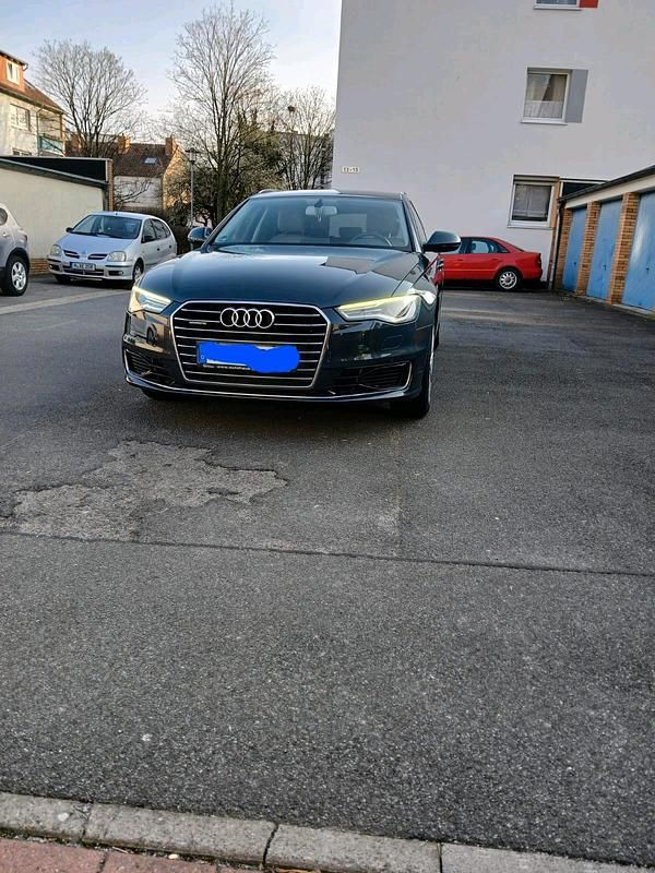 Gebraucht Audi A6 218 PS (160 kW) 2015 Blau Kombi