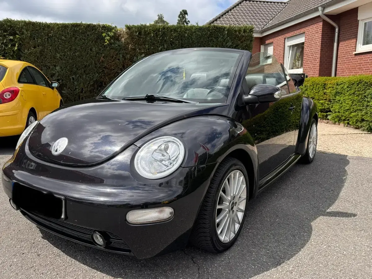 Gebraucht VW New Beetle 116 PS (85 kW) 2003 Schwarz Kleinwagen