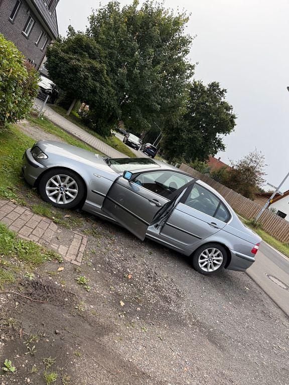 Gebraucht BMW 320 170 PS (125 kW) 2004 Silber Limousine