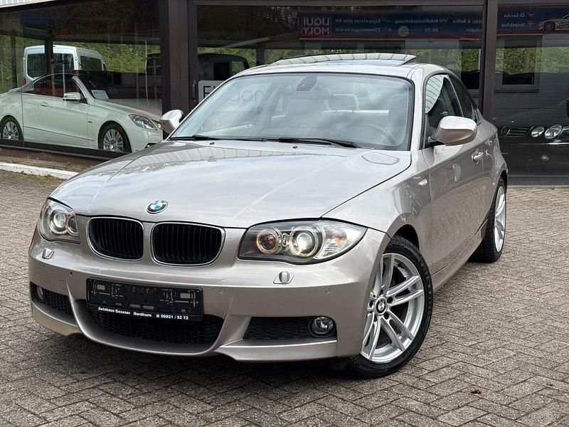 Silber Gebraucht 2010 BMW 120 Coupé Coupé | 9.999 € (Fairer Preis) - Bild 1/4