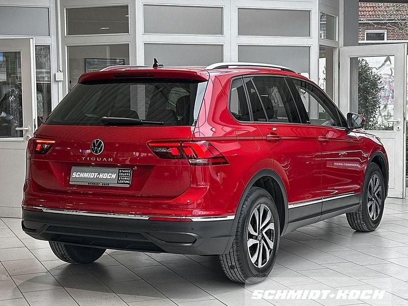Gebraucht VW Tiguan Active 150 PS (110 kW) 2022 Kings red (rot) SUV