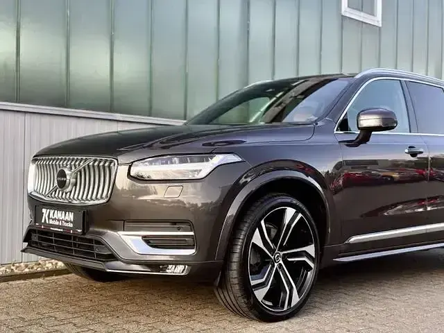 Second-hand Volvo XC90 Plus 235 CP (172 kW) 2022 Andere SUV