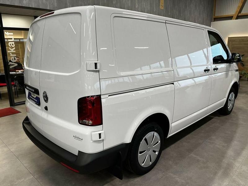 Gebraucht VW Transporter 110 PS (80 kW) 2024 Weiß Van