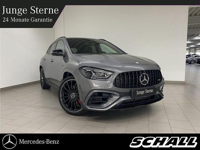 Grau Gebraucht 2025 Mercedes GLA45 AMG AMG SUV | 74.898 € - Bild 1/4