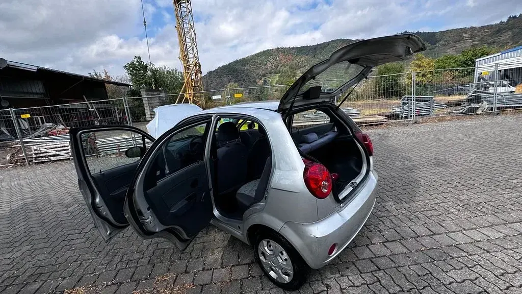 Gebraucht Chevrolet Matiz 52 PS (38 kW) 2010 Silber Kleinwagen
