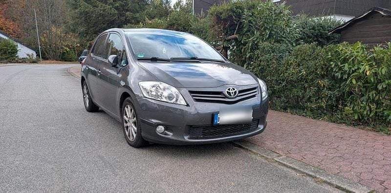 Schwarz Gebraucht 2010 Toyota Auris Kombi | 5.500 € (Guter Preis) - Bild 1/4