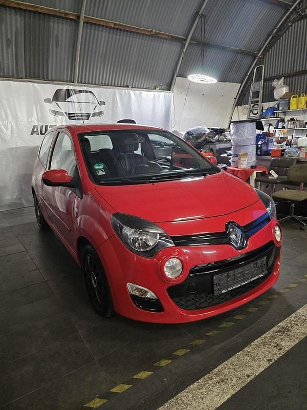 Gebraucht Renault Twingo 75 PS (55 kW) 2012 Rot Kleinwagen