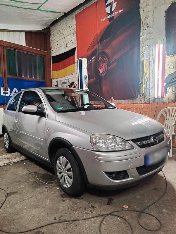 Gebraucht Opel Corsa 80 PS (58 kW) 2006 Silber Kleinwagen