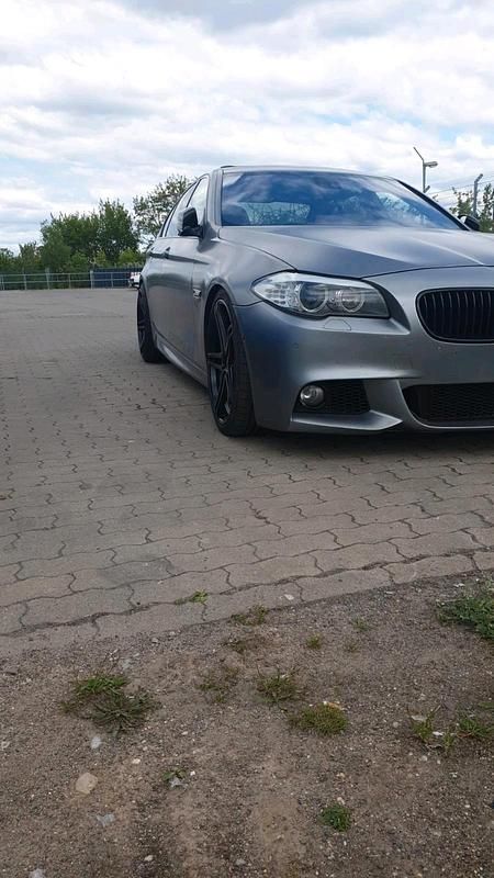Gebraucht BMW 550 Shadowline 500 PS (367 kW) 2011 Grau Limousine