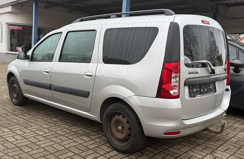 Gebraucht Dacia Logan MCV Basis 105 PS (77 kW) 2011 Grau Kombi