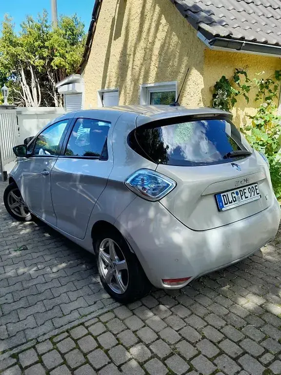 Gebraucht Renault Zoe Zen 42 kW (58 PS) 2015 Grau Kleinwagen