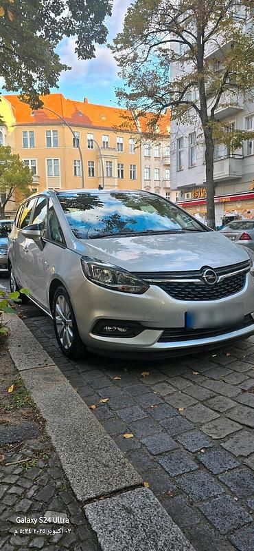 Silber Gebraucht 2019 Opel Zafira Tourer Van / Kleinbus | 10.900 € (Fairer Preis) - Bild 1/4