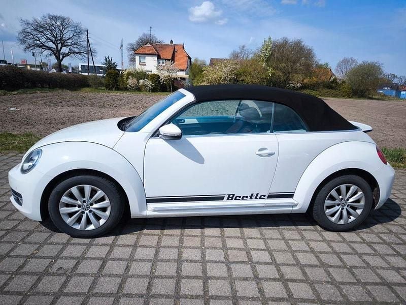 Gebraucht VW Beetle Design 150 PS (110 kW) 2015 Weiß Kleinwagen