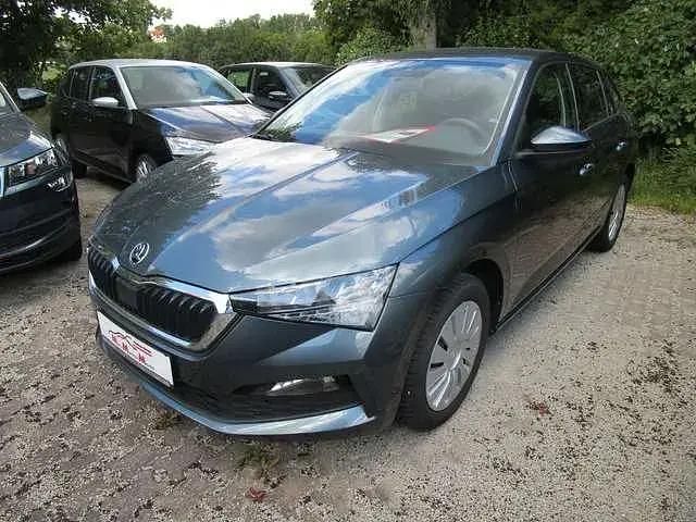Second-hand Skoda Scala Active 95 CP (69 kW) 2019 Gri Hatchback