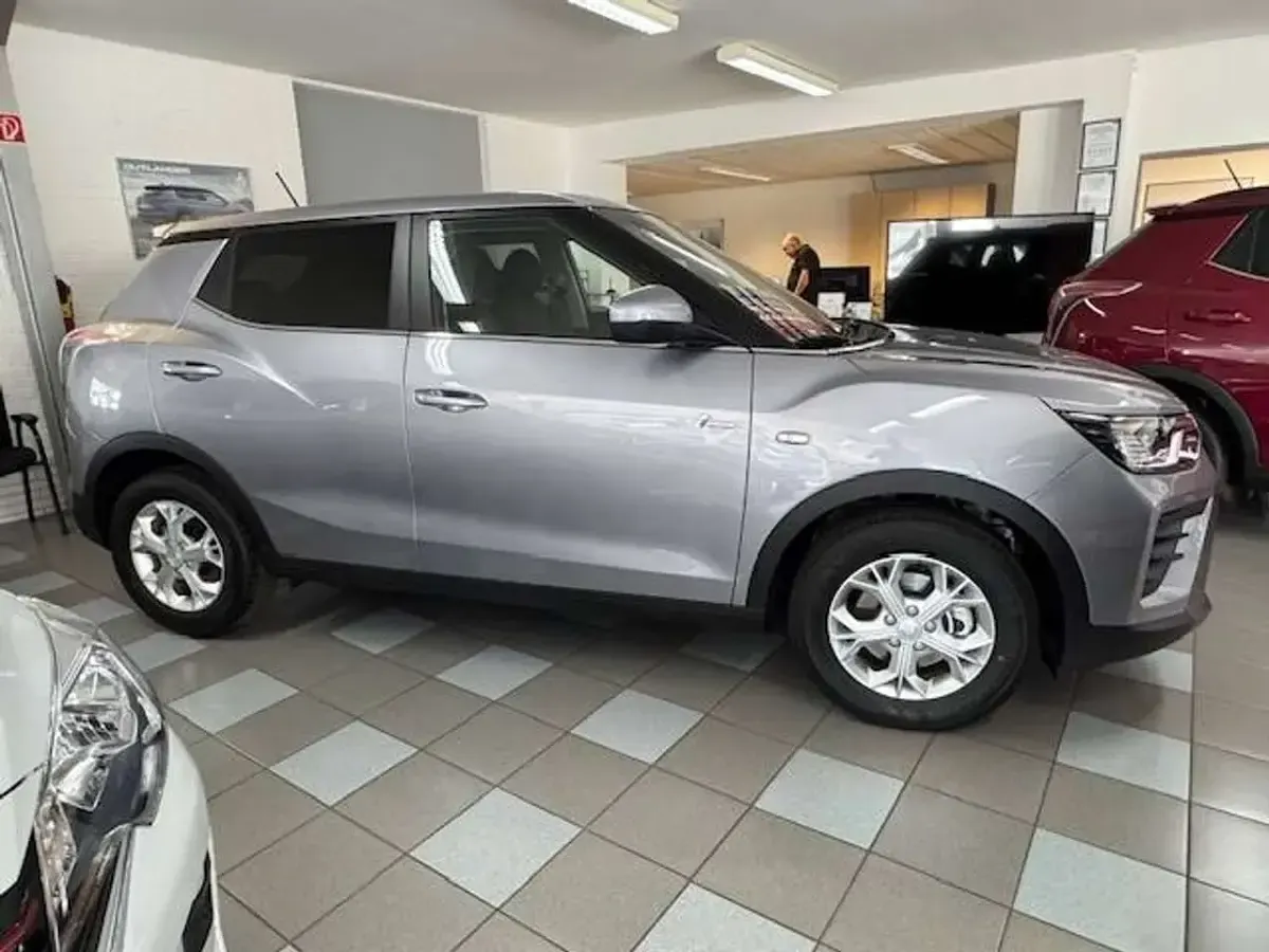 Gebraucht KGM Tivoli 163 PS (119 kW) 2025 Ironmetal SUV