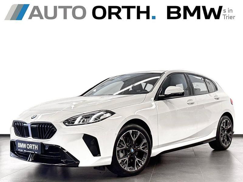 Weiß Gebraucht 2025 BMW 120 M Sport Kleinwagen | 32.800 € (Etwas zu teuer) - Bild 1/4