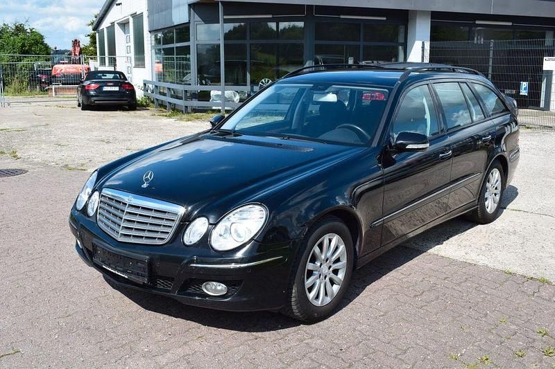 Gebraucht Mercedes E220 170 PS (125 kW) 2009 Schwarz Kombi